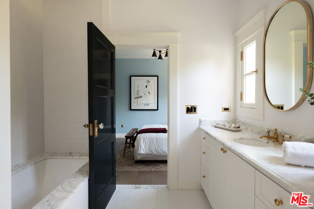 MLS #25490729 image #22