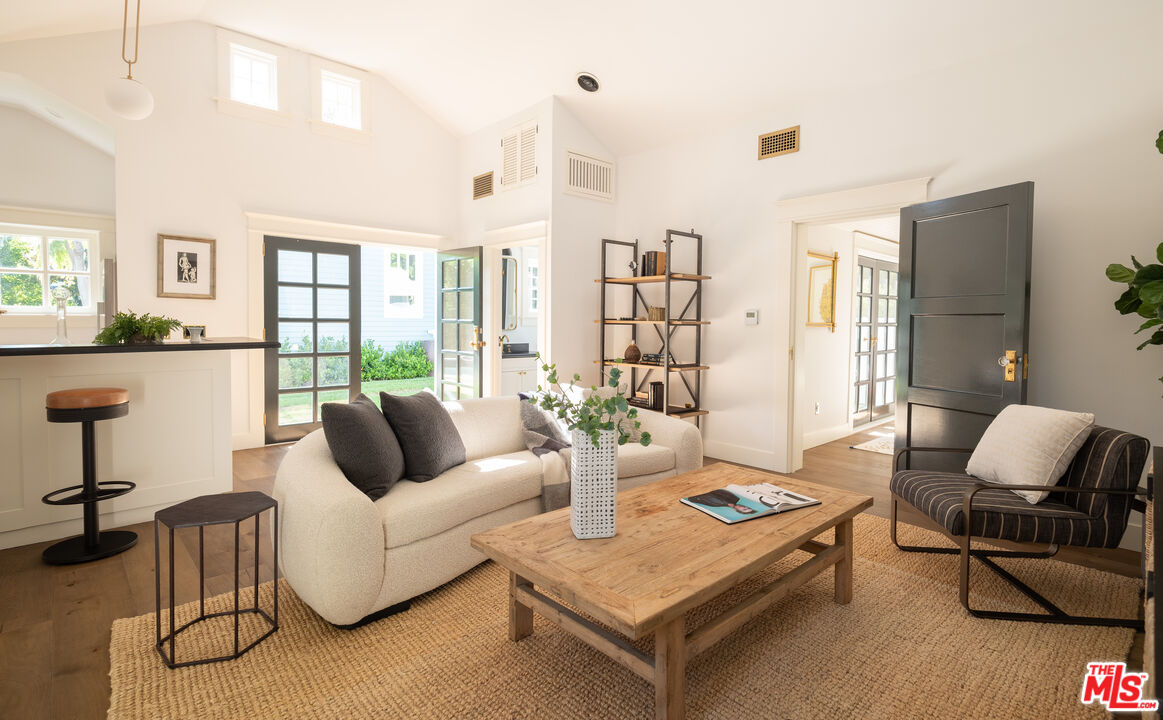 MLS #25490729 image #25