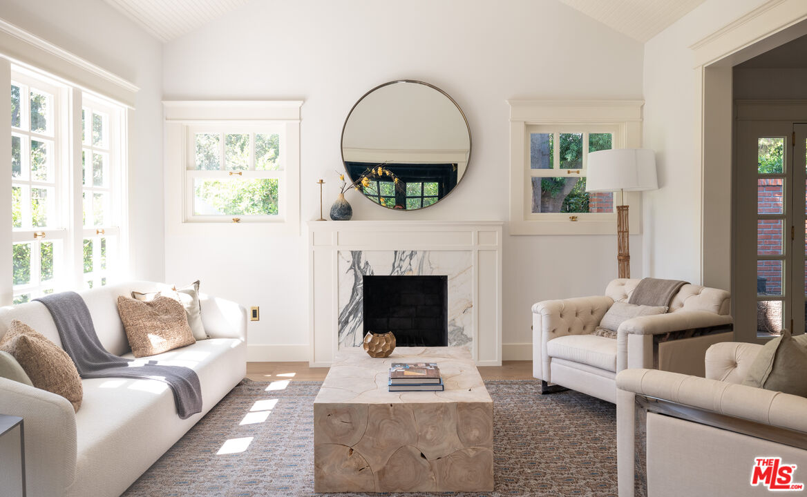 MLS #25490729 image #3