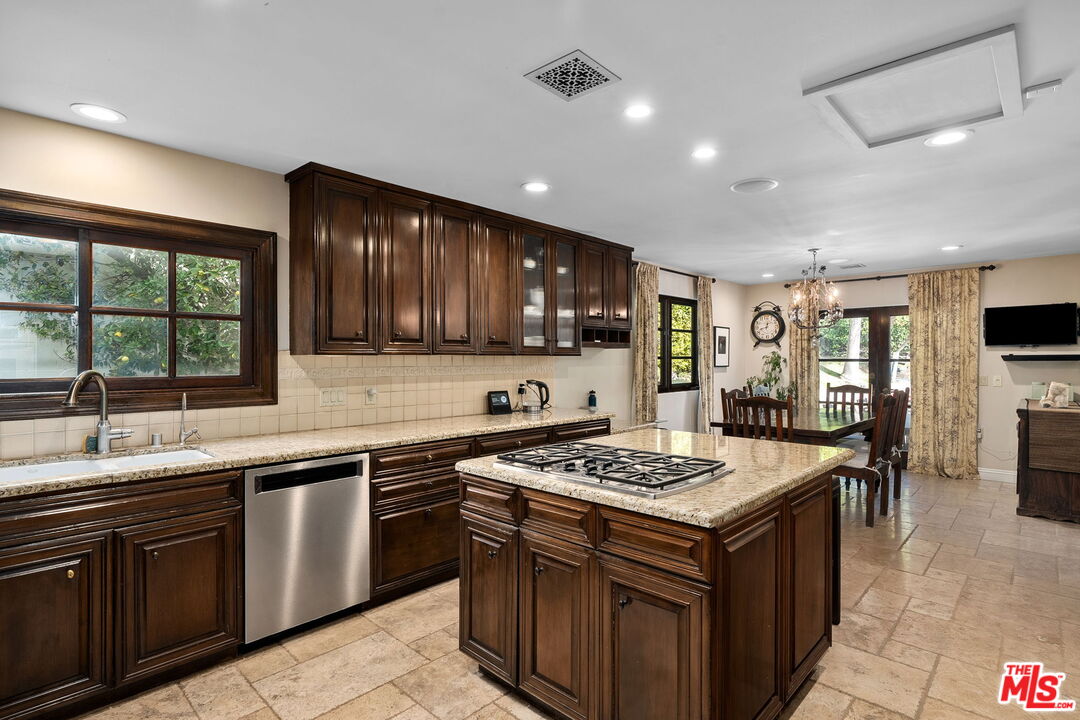 MLS #25490845 image #9