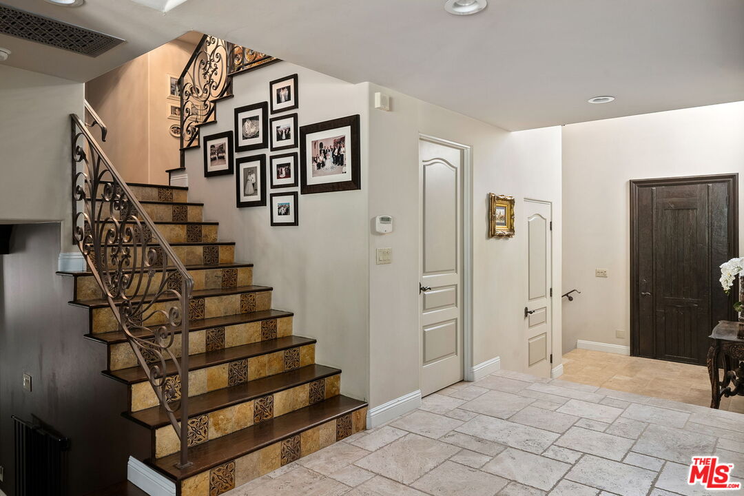 MLS #25490845 image #21