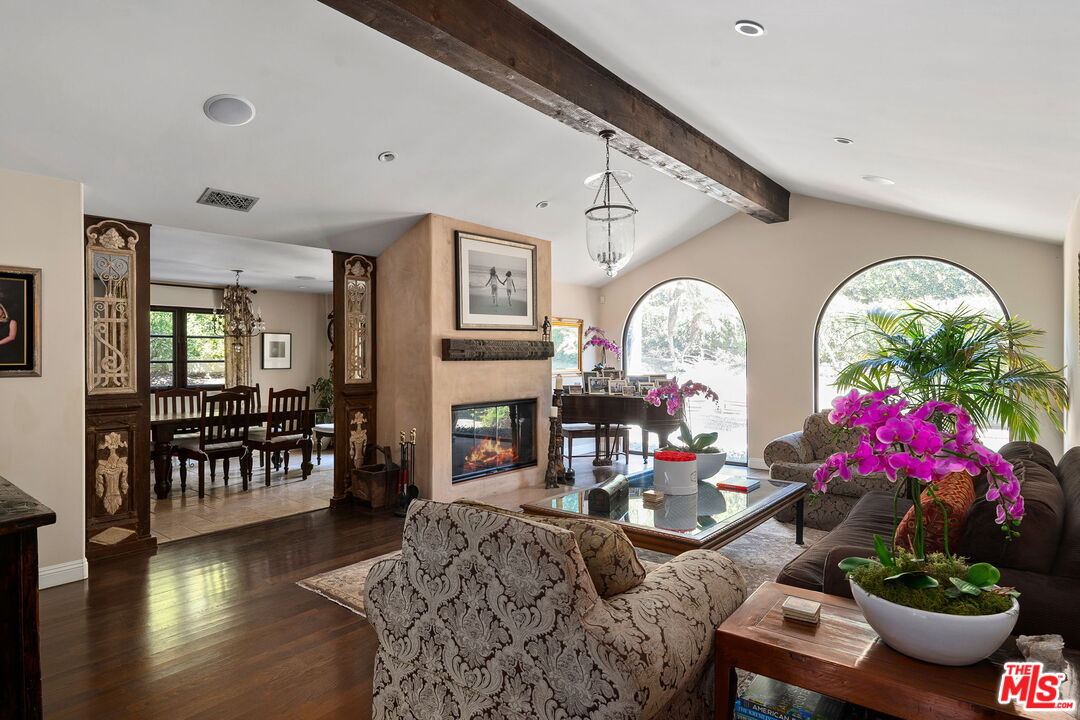 MLS #25490845 image #2