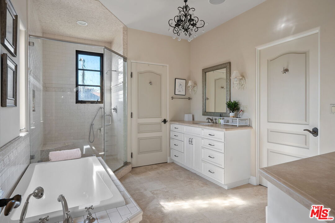 MLS #25490845 image #33