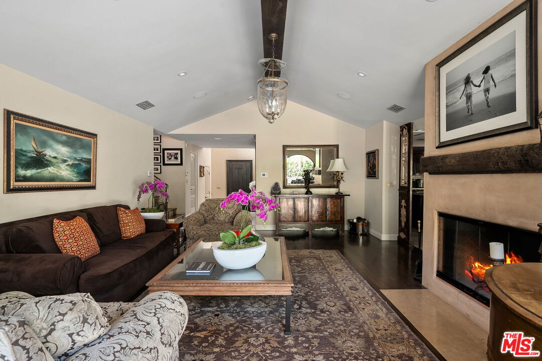 MLS #25490845 image #5