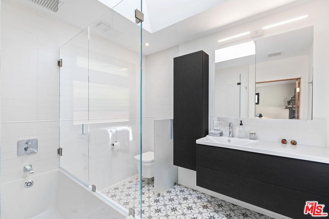 MLS #25491069 image #37