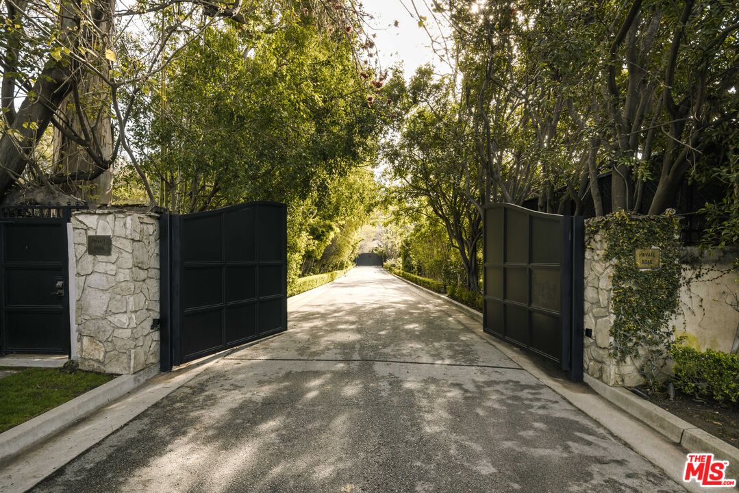 MLS #25491229 image #0