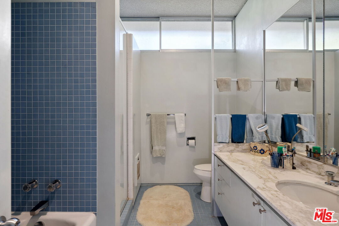 MLS #25491743 image #16