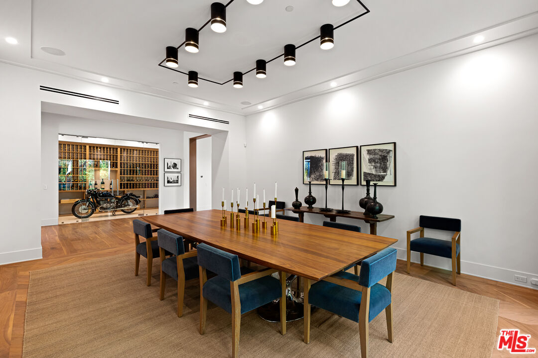 MLS #25492053 image #14