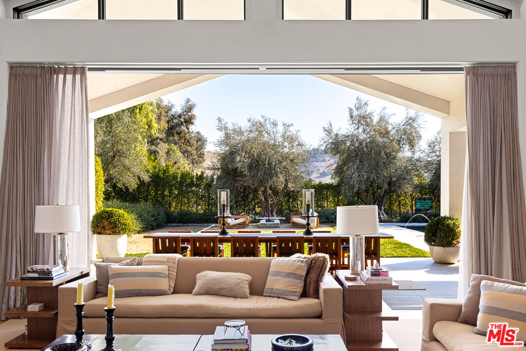 MLS #25492053 image #17