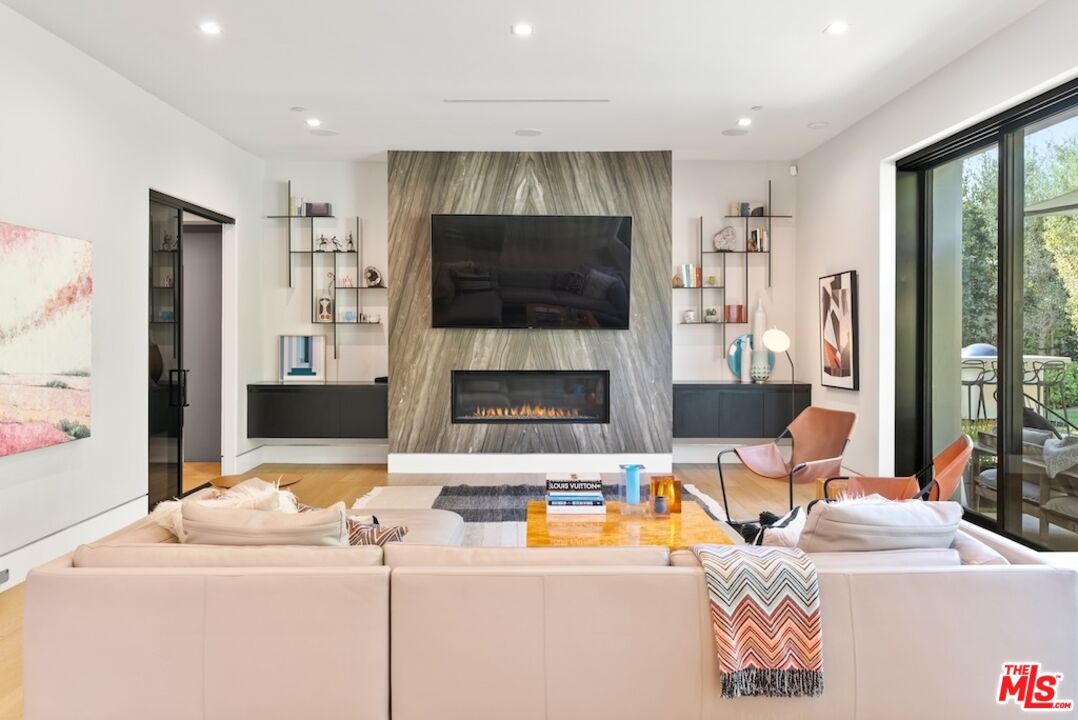 MLS #25492149 image #19