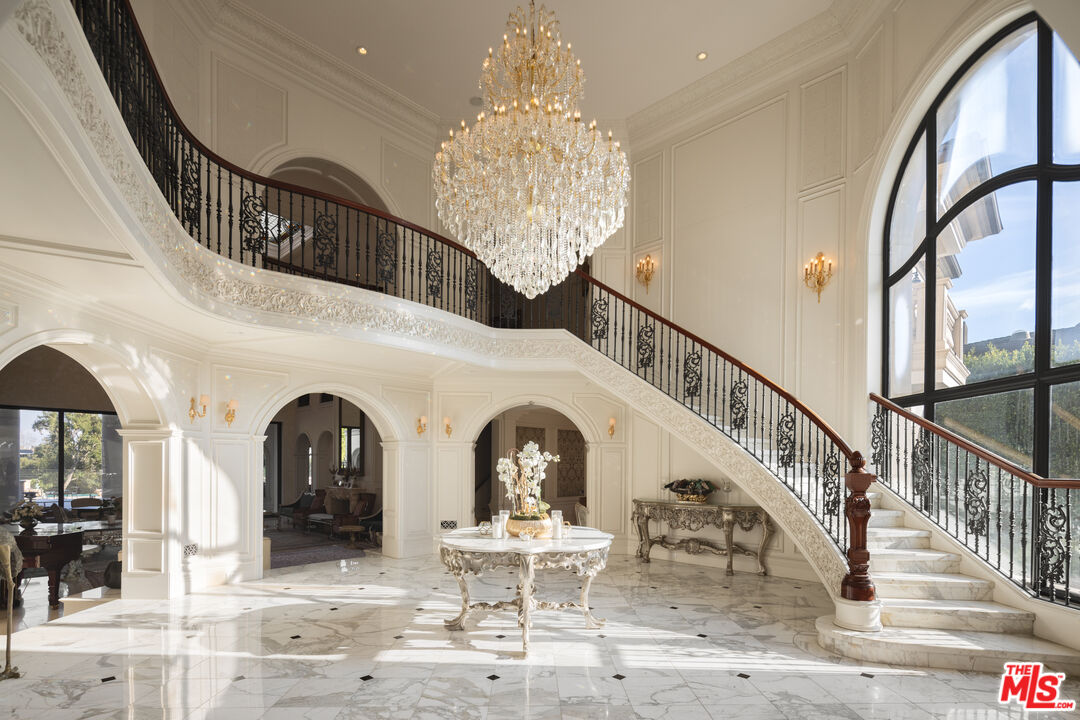 MLS #25492379 image #2