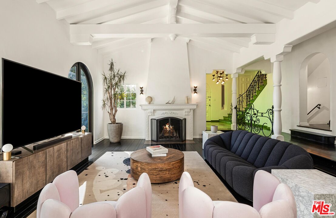 MLS #25493127 image #1