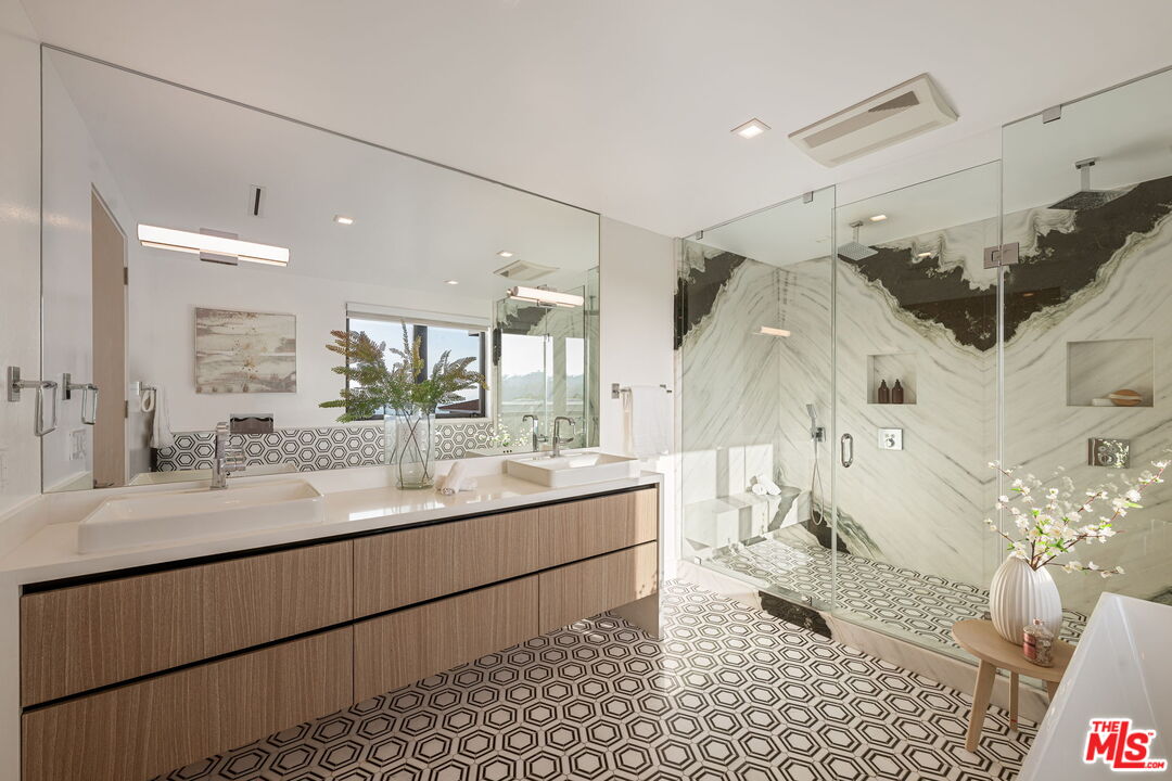 MLS #25493203 image #12