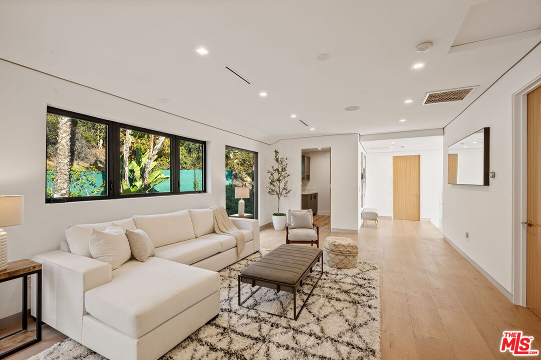 MLS #25493203 image #21