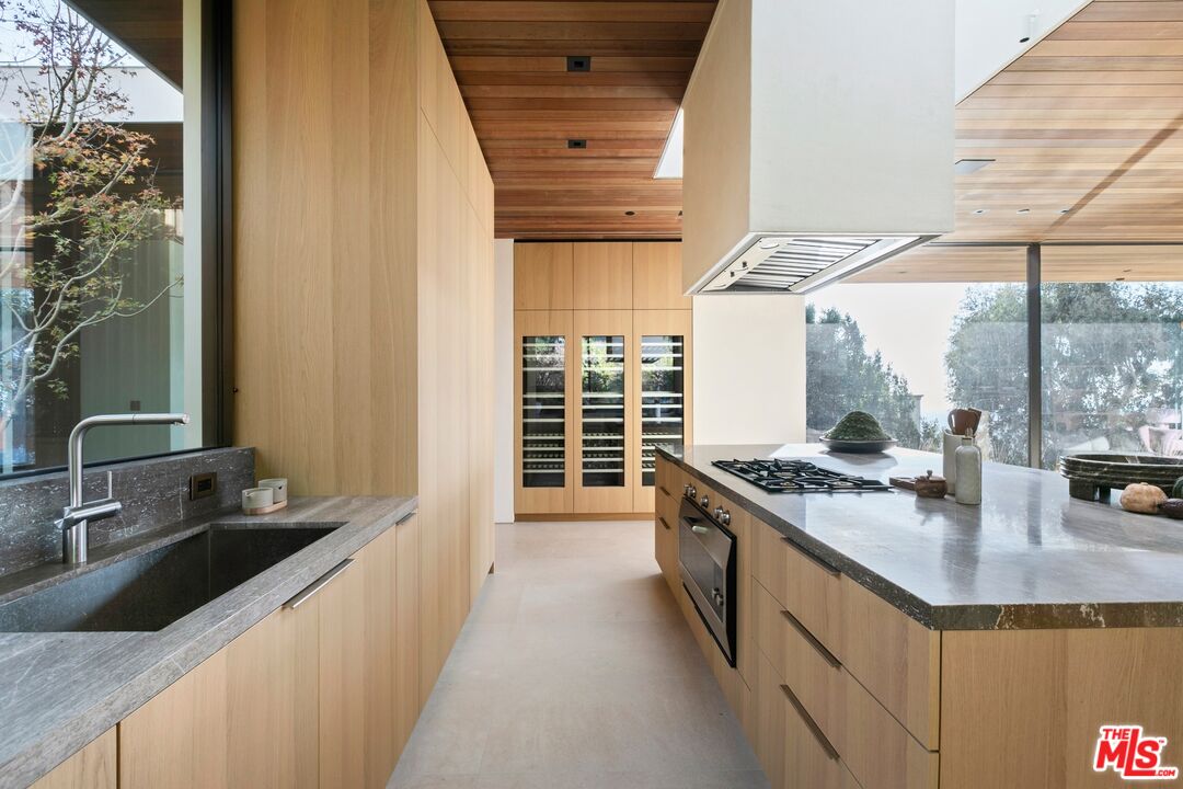 MLS #25493341 image #14