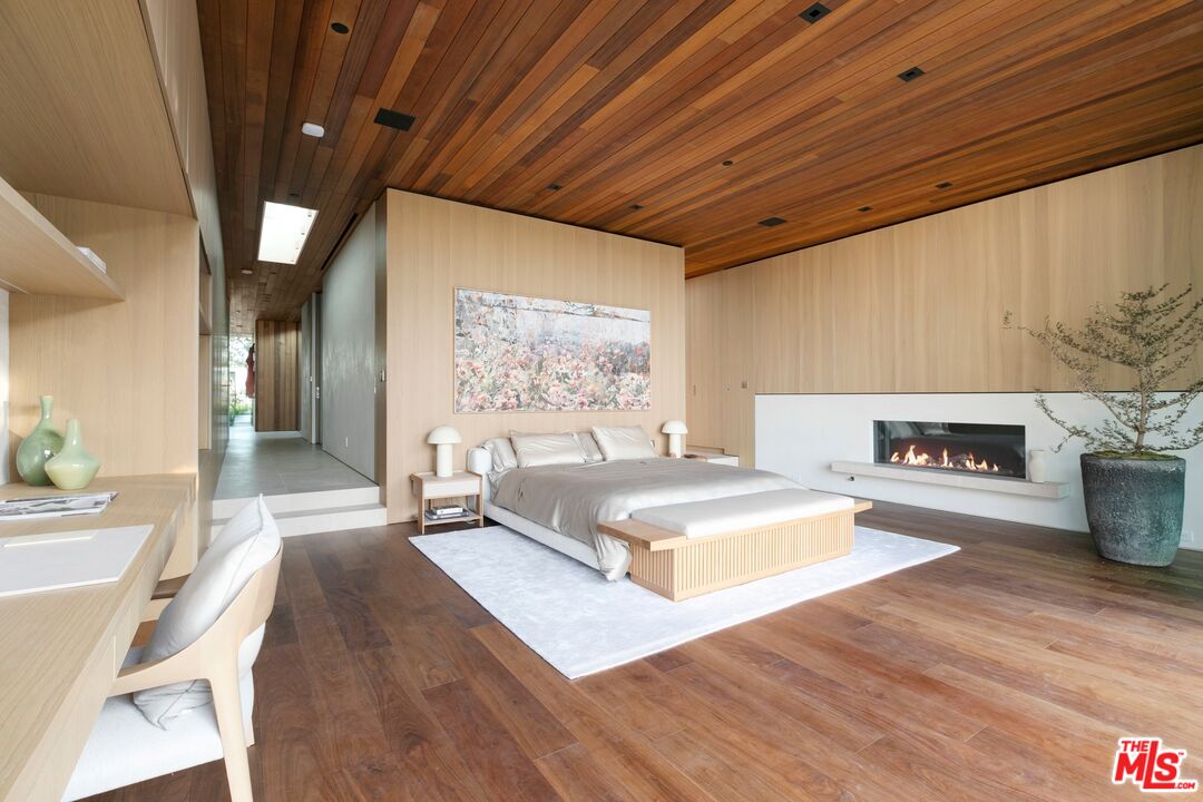 MLS #25493341 image #25