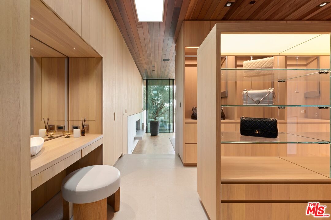 MLS #25493341 image #28