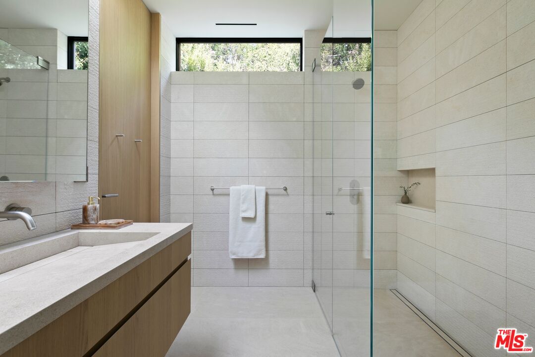 MLS #25493341 image #49