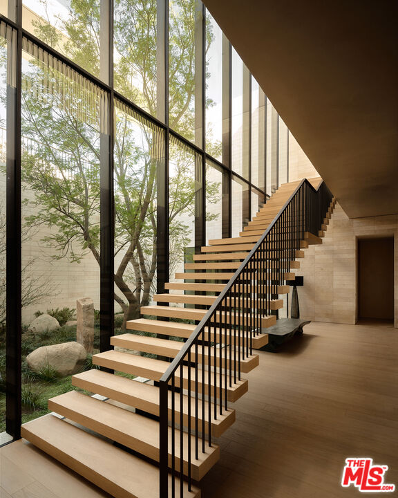 MLS #25494997 image #11