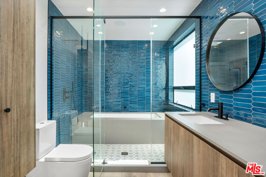 MLS #25495041 image #17