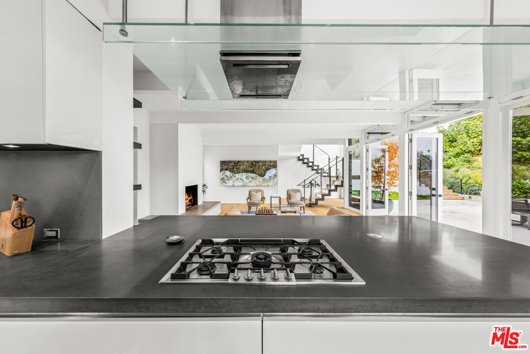 MLS #25495045 image #15