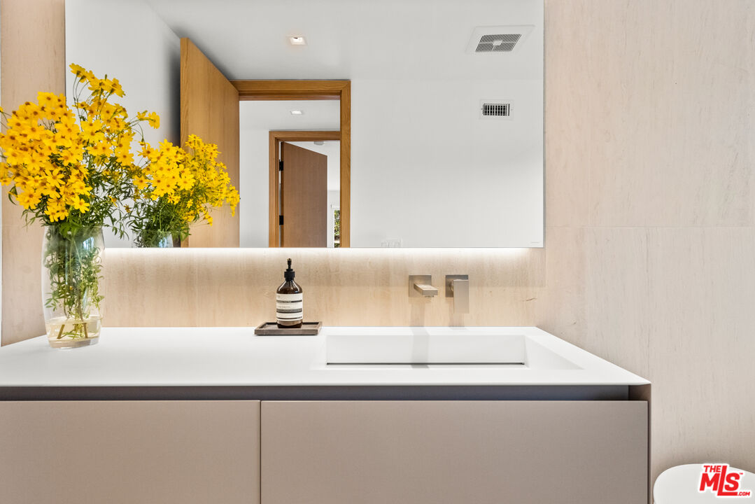 MLS #25495045 image #38