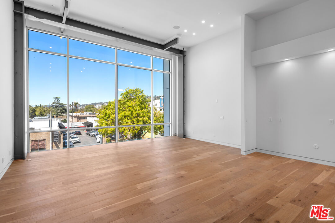 MLS #25496547 image #8