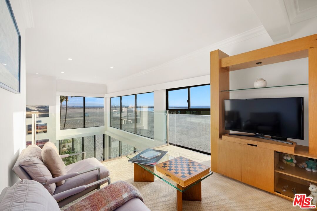 MLS #25497457 image #9