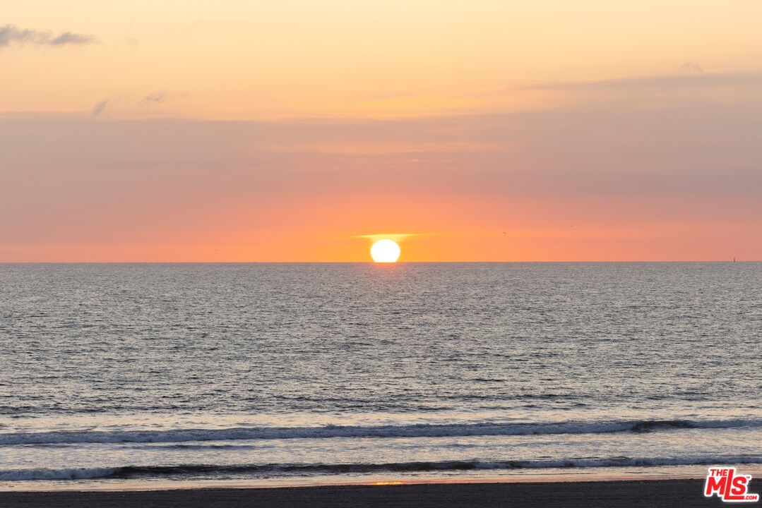 MLS #25497457 image #2