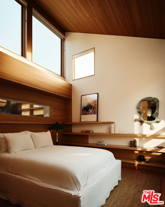 MLS #25497739 image #17