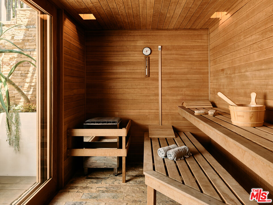 MLS #25497739 image #23