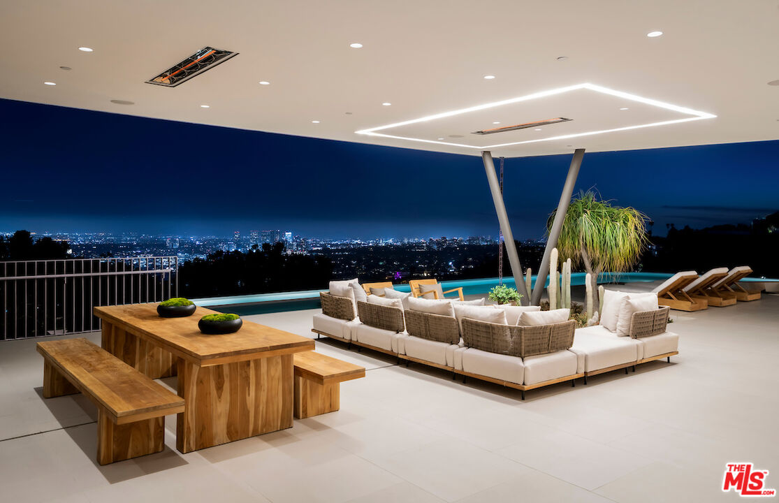 MLS #25498021 image #0