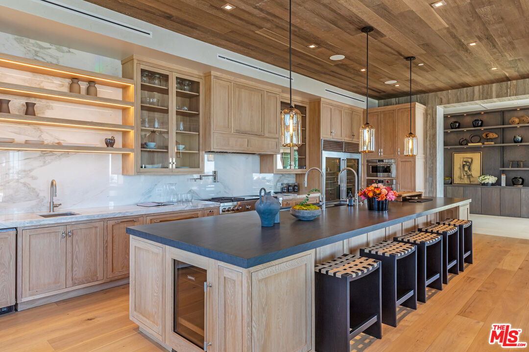 MLS #25498363 image #8