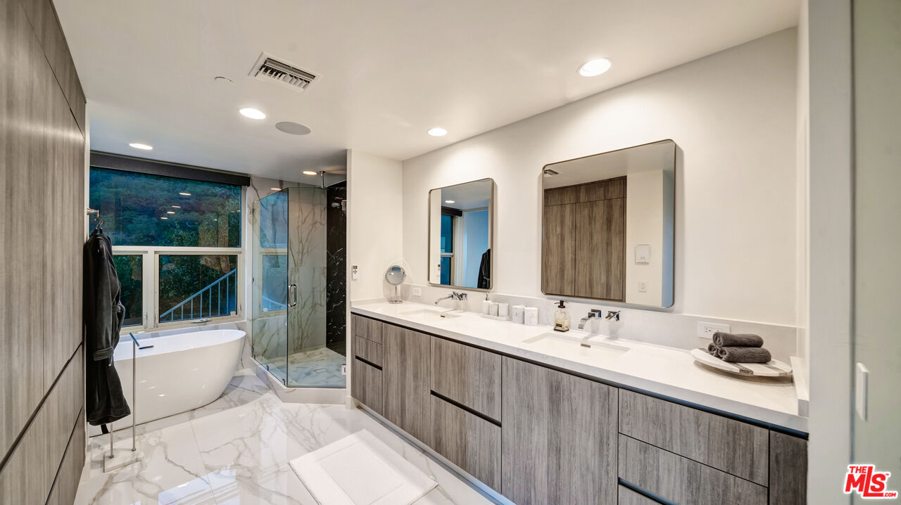 MLS #25500045 image #11