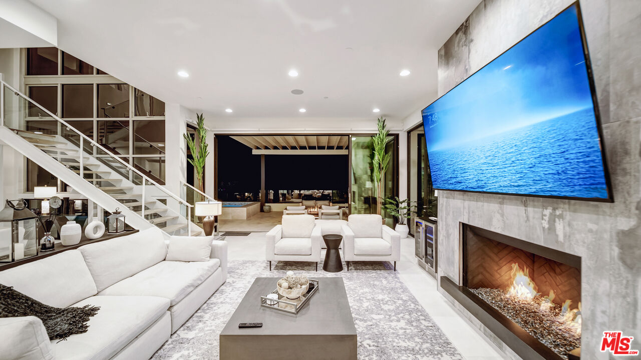 MLS #25500045 image #30