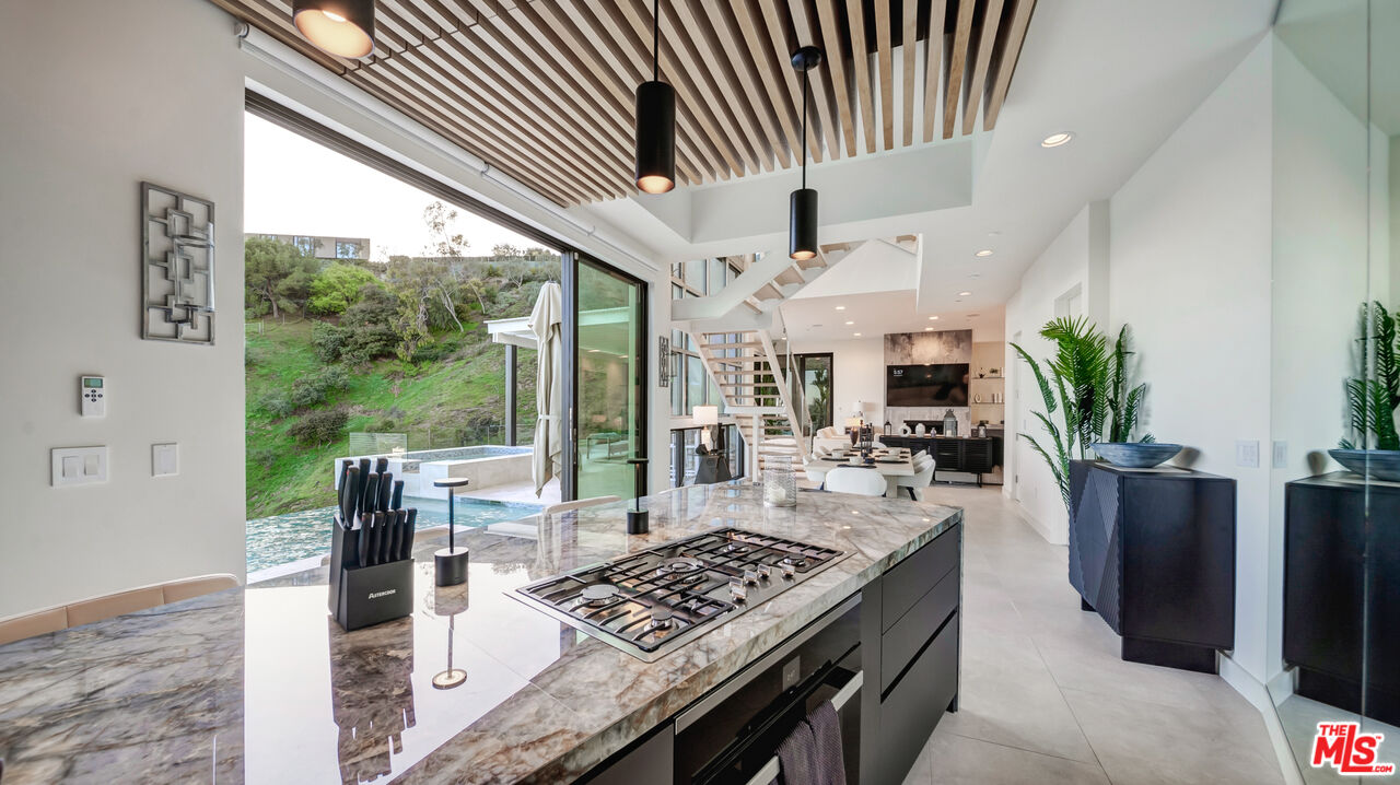 MLS #25500045 image #5