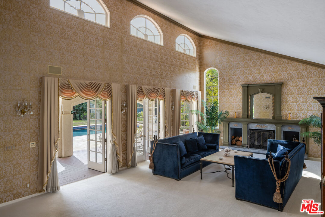 MLS #25500371 image #12