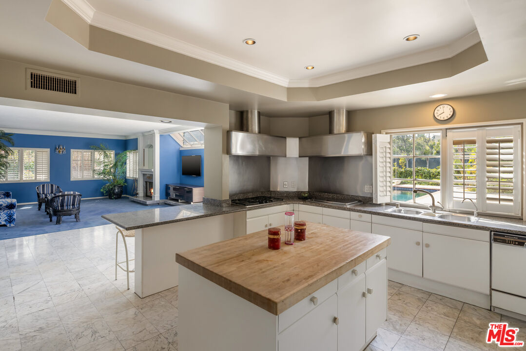 MLS #25500371 image #16