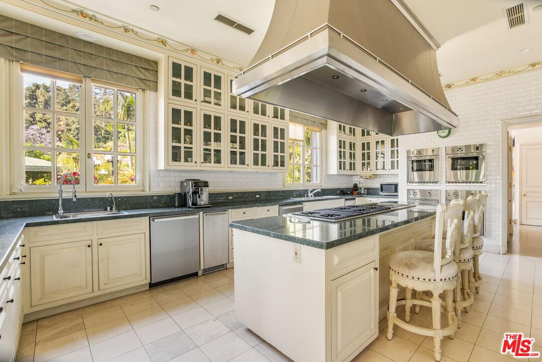 MLS #25500747 image #13