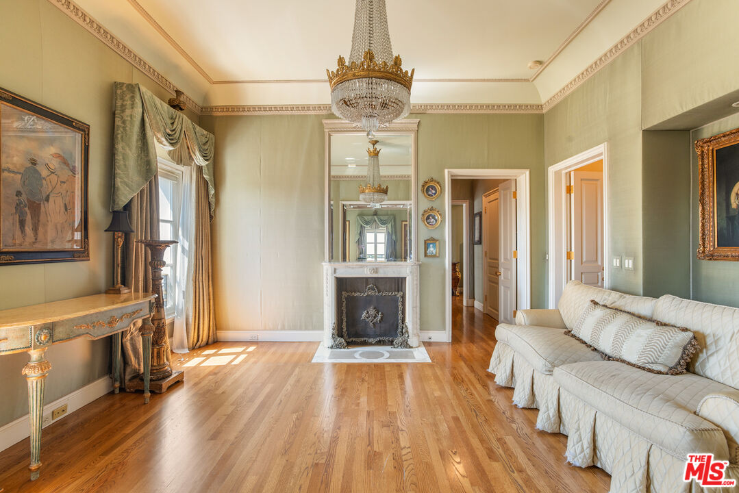 MLS #25500747 image #16