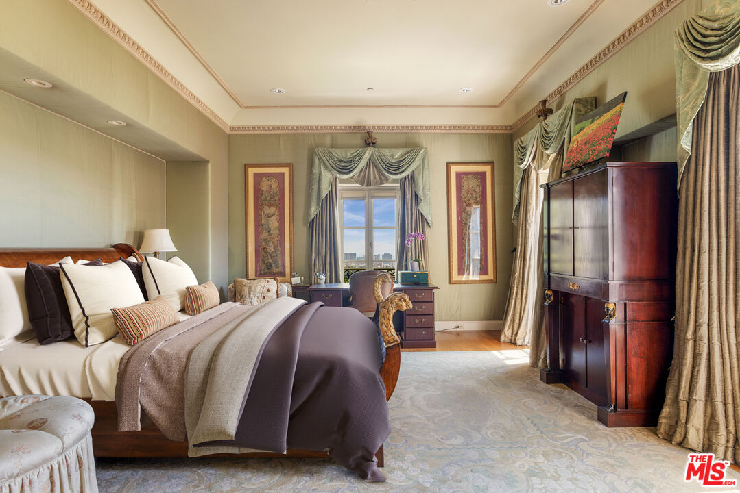 MLS #25500747 image #17