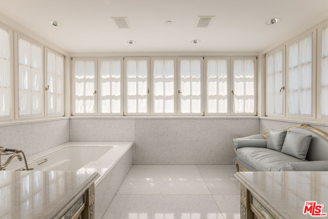 MLS #25500747 image #20