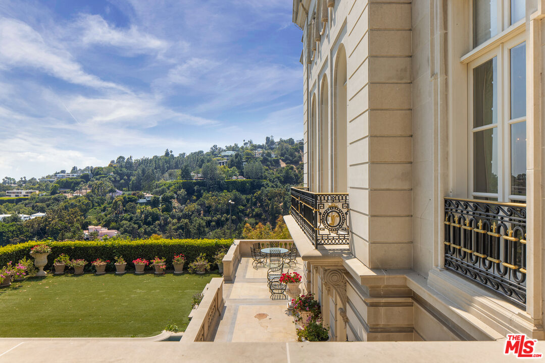 MLS #25500747 image #23