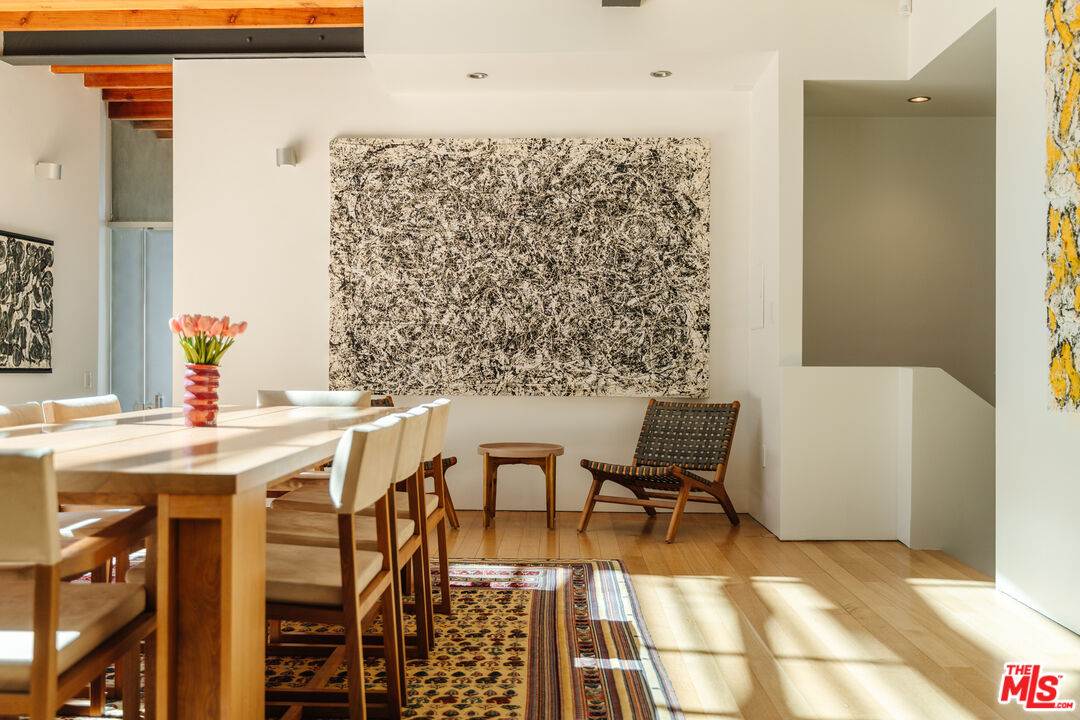 MLS #25500947 image #3