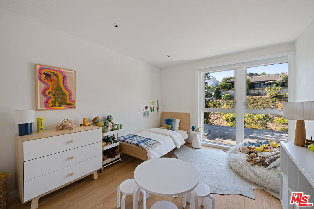 MLS #25500959 image #25