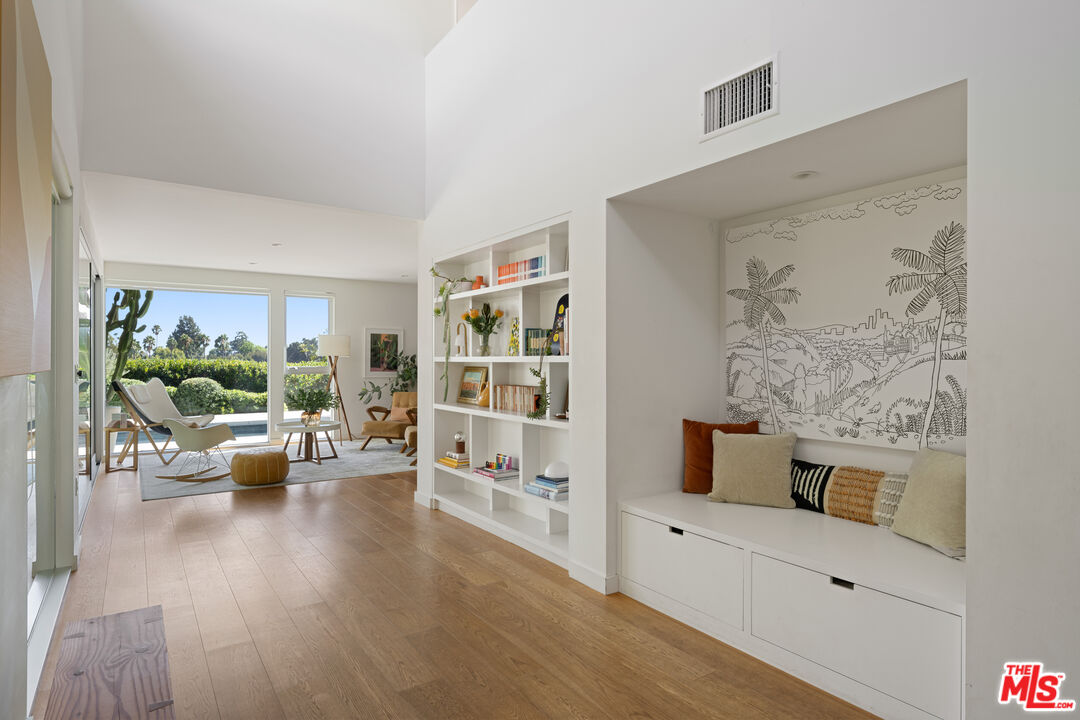 MLS #25500959 image #7