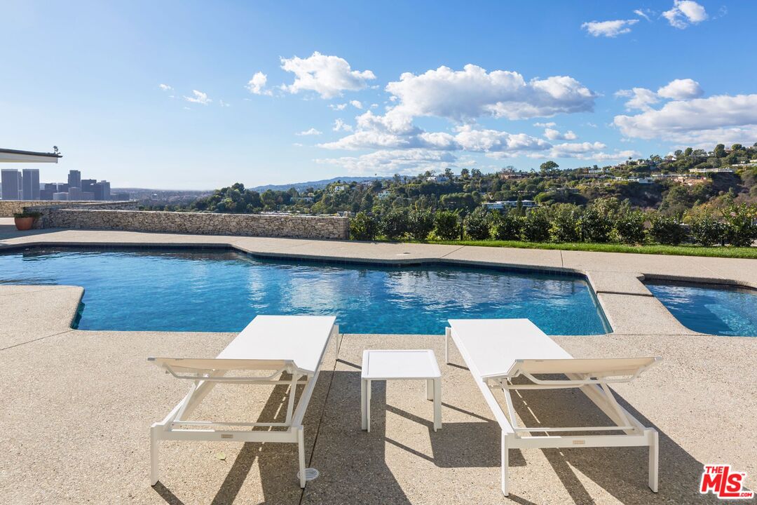 MLS #25501243 image #17