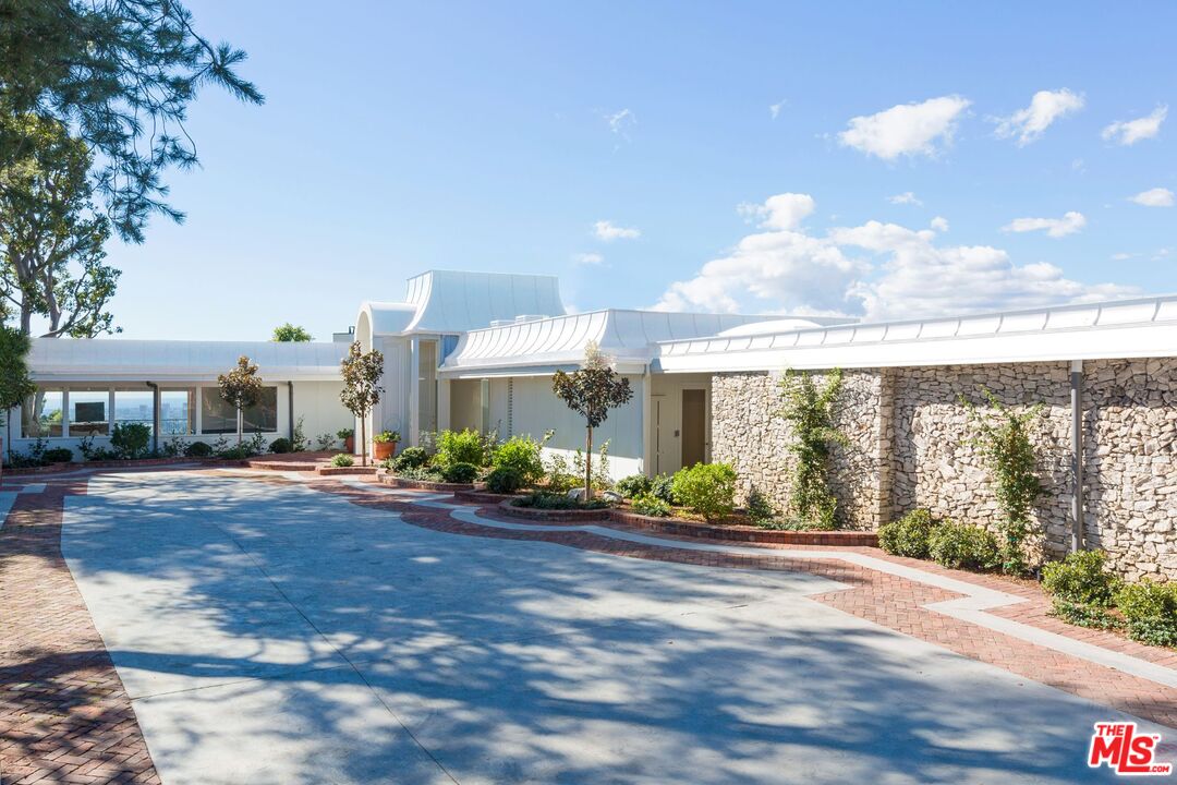 MLS #25501243 image #1