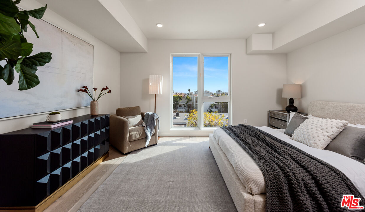 MLS #25501475 image #15