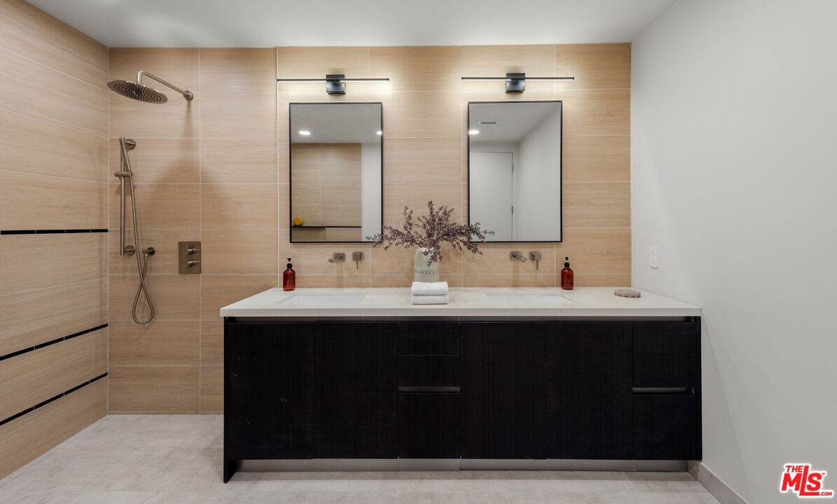 MLS #25501475 image #17